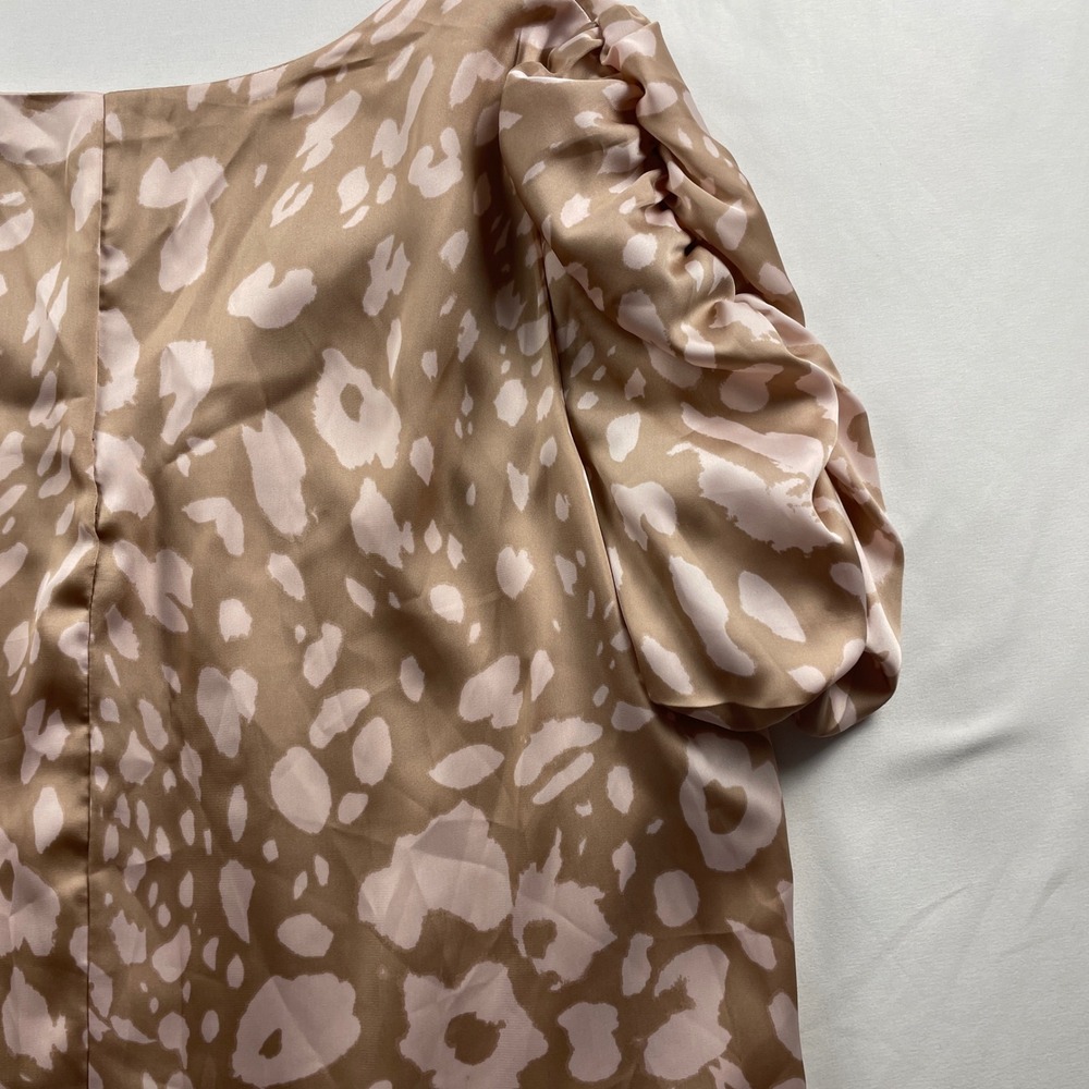 Adrienne Leopard Print V-Neck Satin Blouse Tan Ruched Puff Sleeve Top M 2489SAM - Picture 15 of 16
